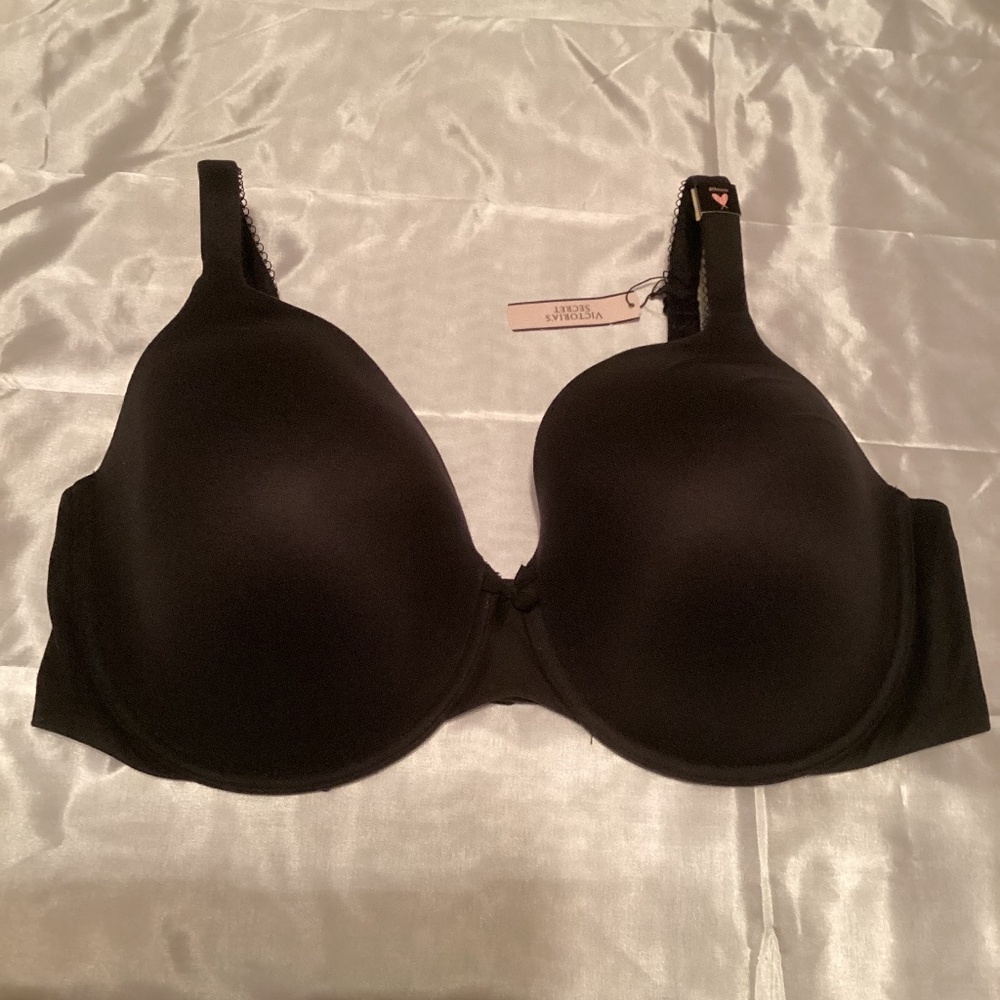 Victoria’s Secret Body by Victoria Perfect Coverage 40DDD Black Bra